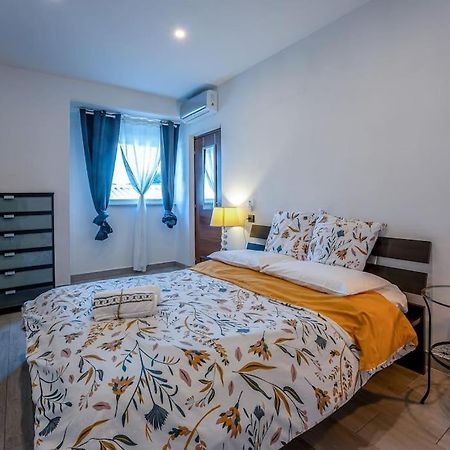 Appartamento Borgo Antico Paruzzaro Esterno foto